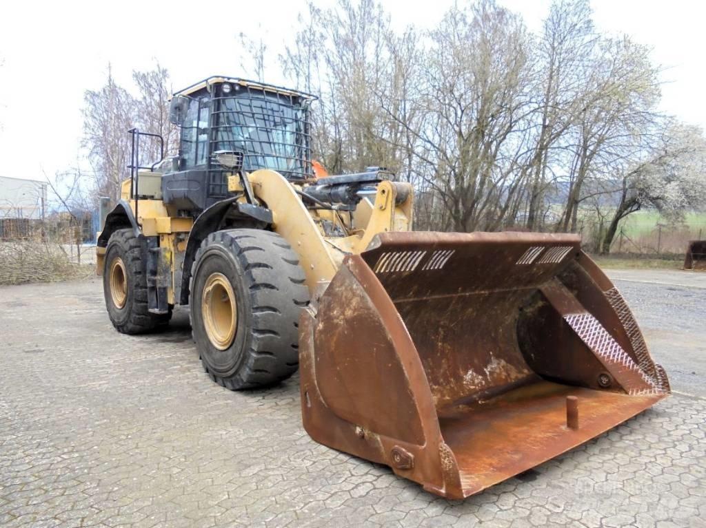 CAT 950 M Kolesni nakladalci