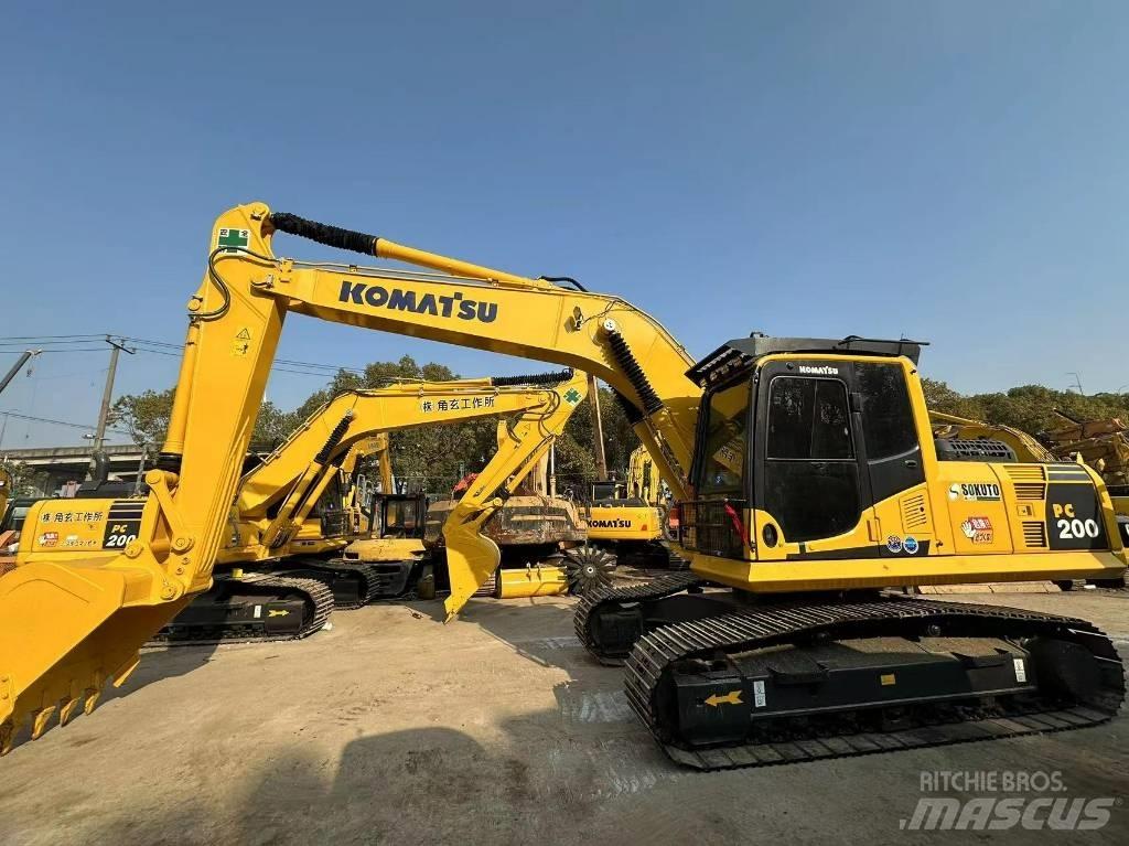 Komatsu PC 200 Bagri goseničarji