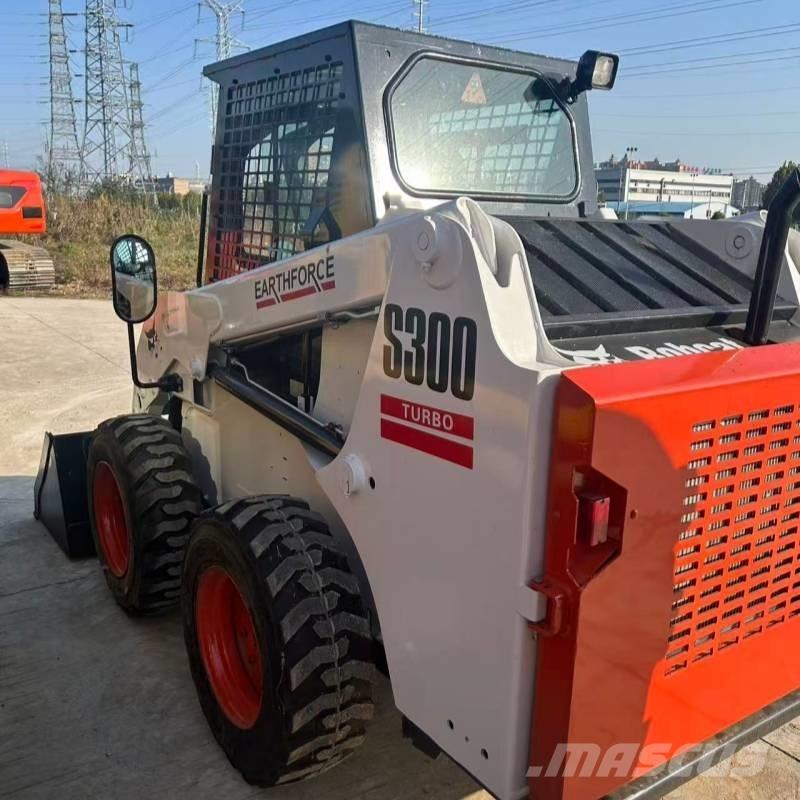 Bobcat S 300 Skid steer mini nakladalci