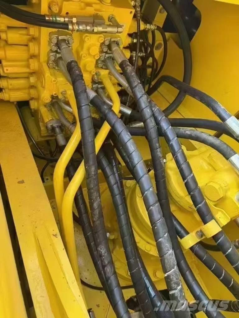 Komatsu PC 240 Bagri goseničarji