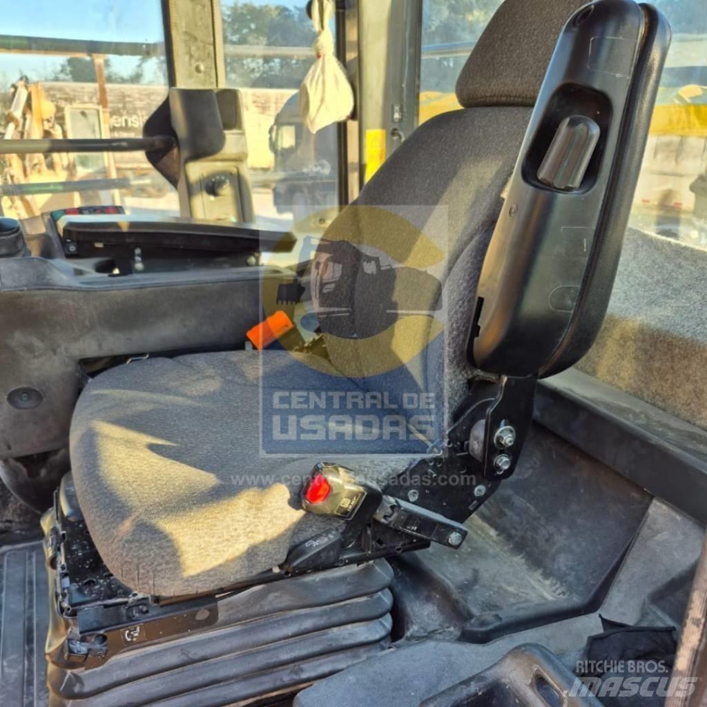 John Deere 724 K Kolesni nakladalci