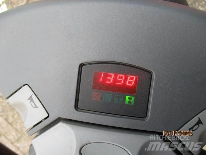 BT SWE 080L Ročni električni viličar