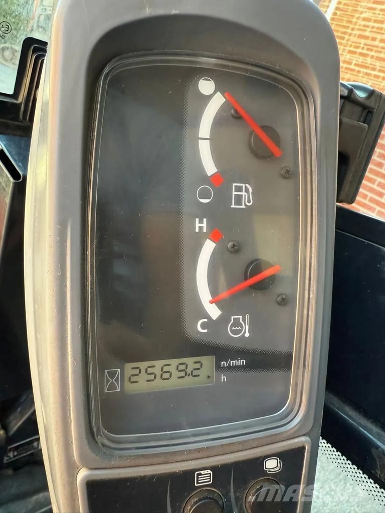 Kubota KX016-4 Mini bagri <7t