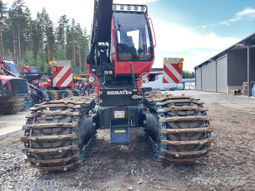 Komatsu 901 XC Harvesterji