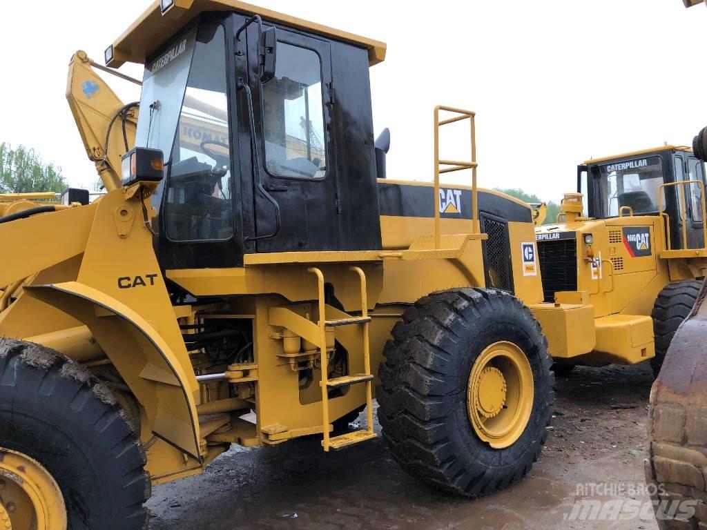 CAT 966 Kolesni nakladalci