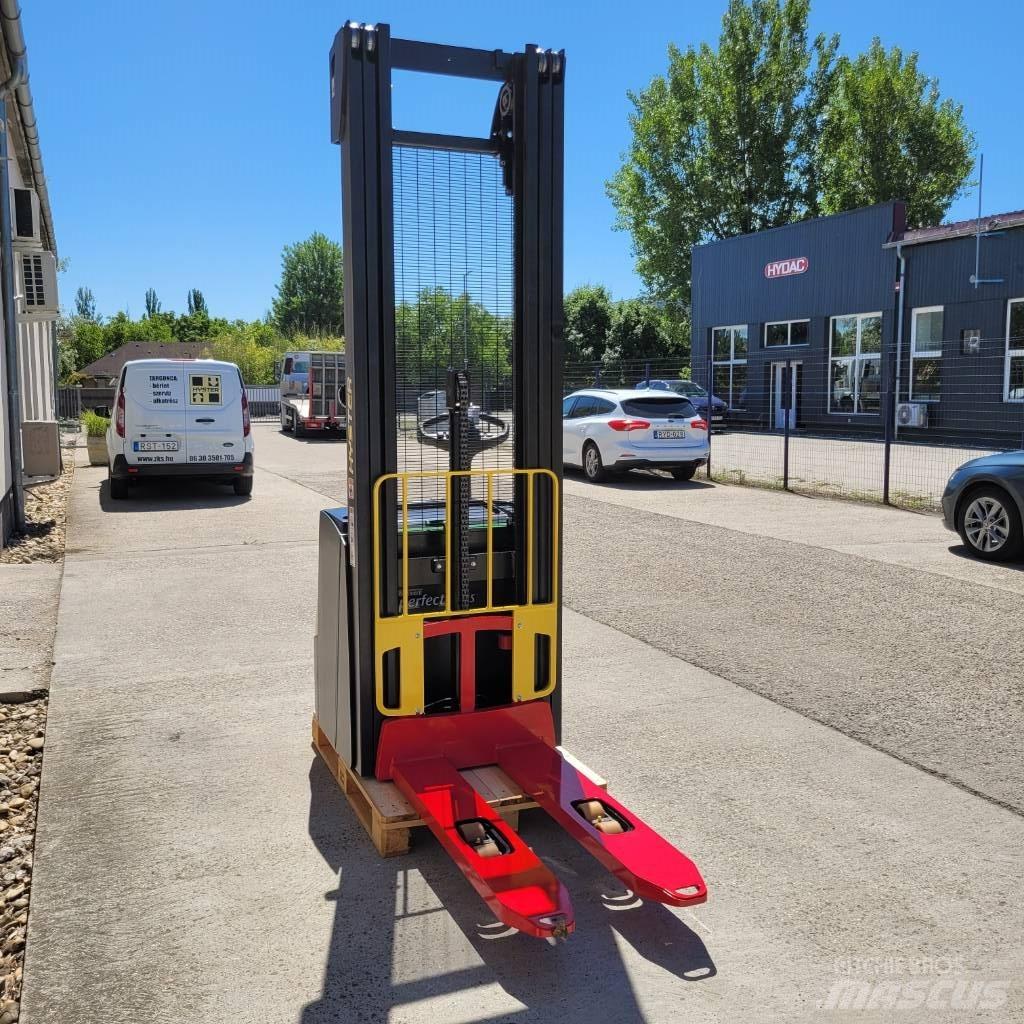 Hyster S 1.6 Ročni električni viličar