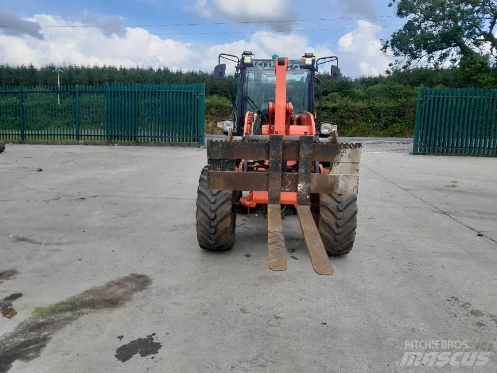 Kubota R 085 Kolesni nakladalci