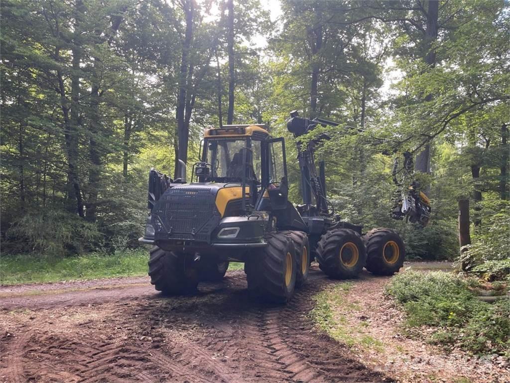 Ponsse Bear mit H8 Harvesterji