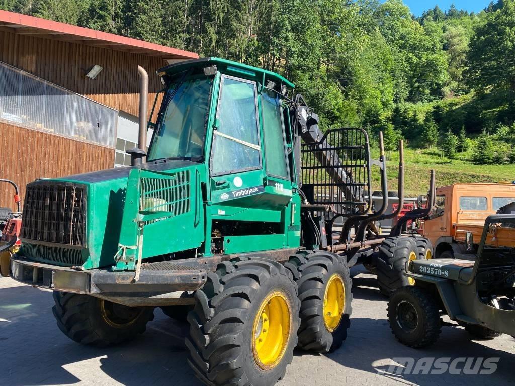 John Deere 1110 Forwarderji