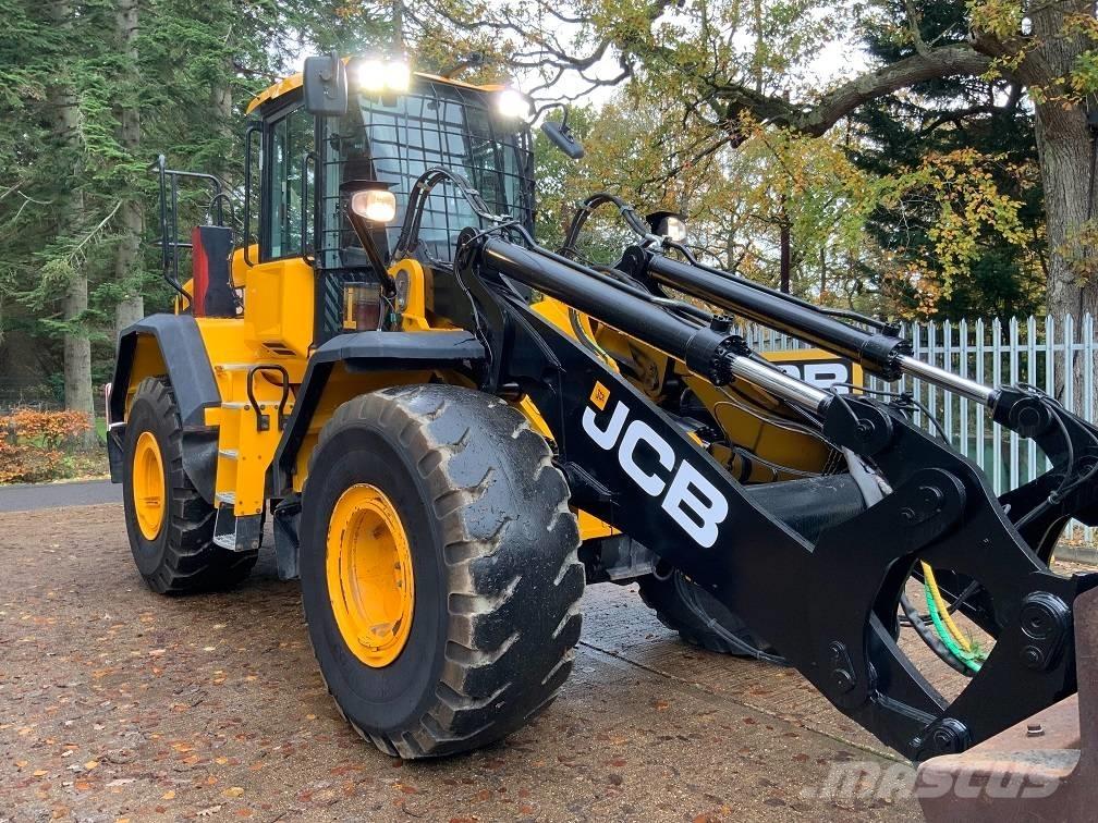 JCB 457 HT Kolesni nakladalci