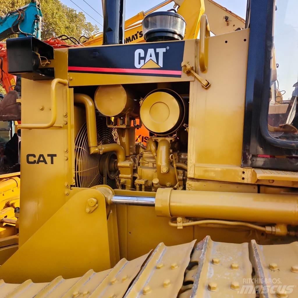 CAT D 6 M Buldožerji goseničarji
