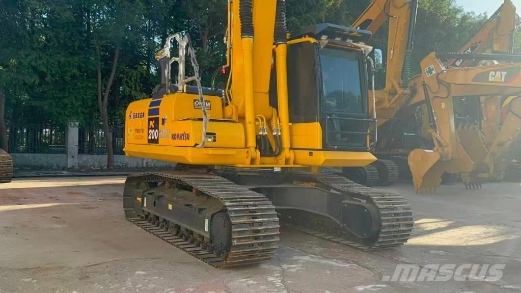 Komatsu PC 200-8N1 Amfibijski bagri