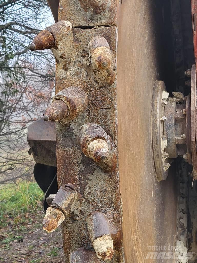Ditch Witch RT125 Freze za kopanje jarkov Trenčerji