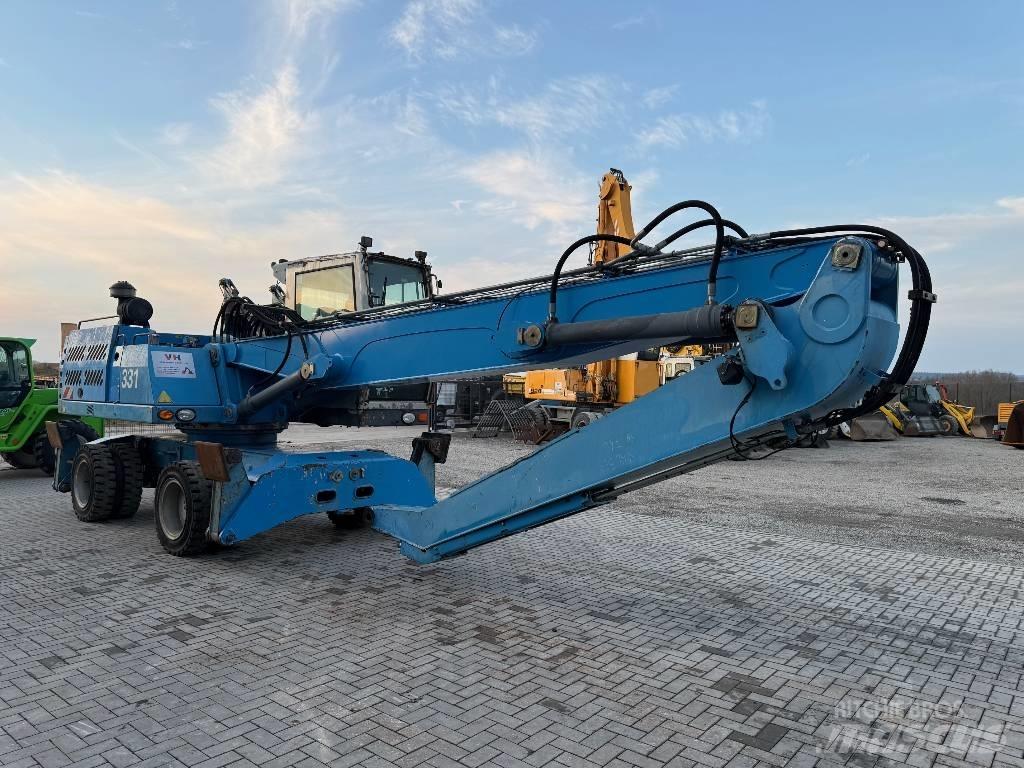 Fuchs MHL 331 Bagri za prekladanje primarnih/sekundarnih surovin