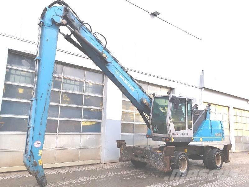 Fuchs MHL 335 E Bagri za prekladanje primarnih/sekundarnih surovin
