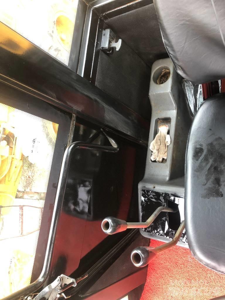 CAT 966 H Kolesni nakladalci