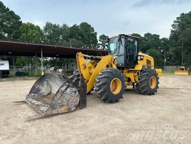 CAT 938M Kolesni nakladalci