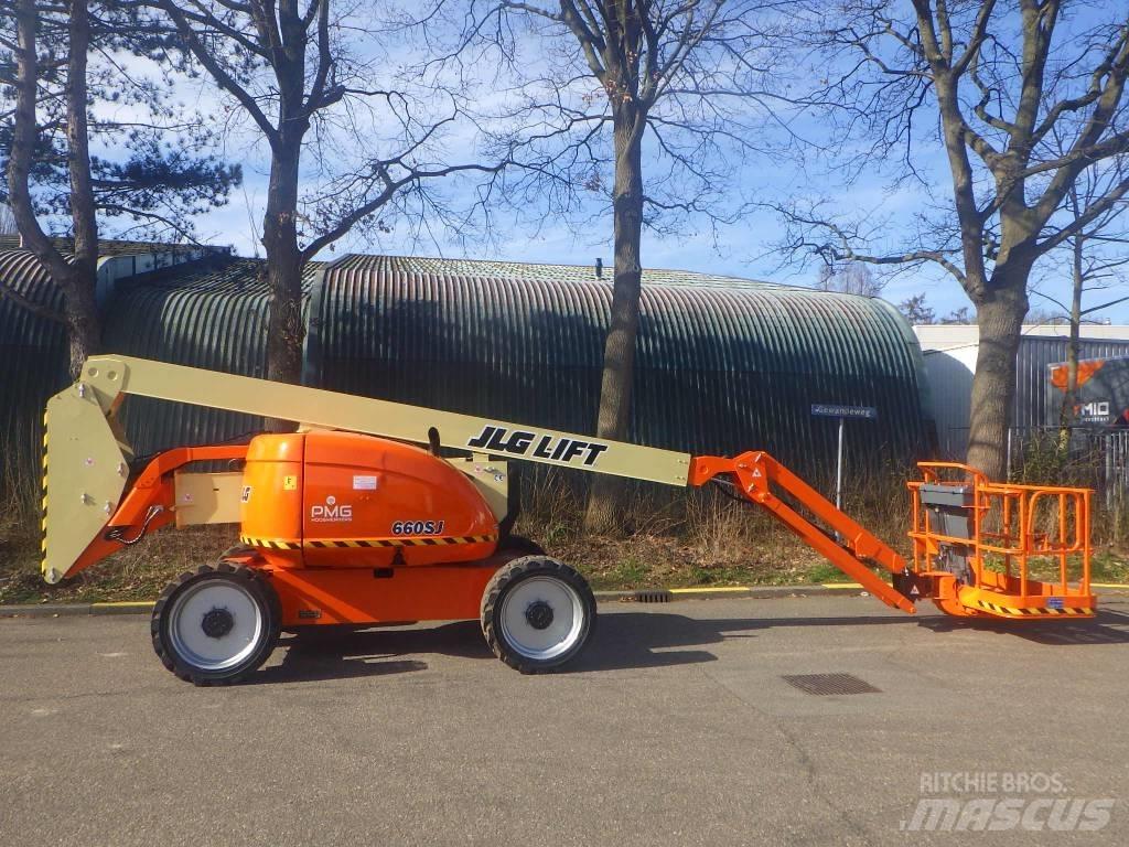 JLG 600AJ Zglobne dvižne ploščadi