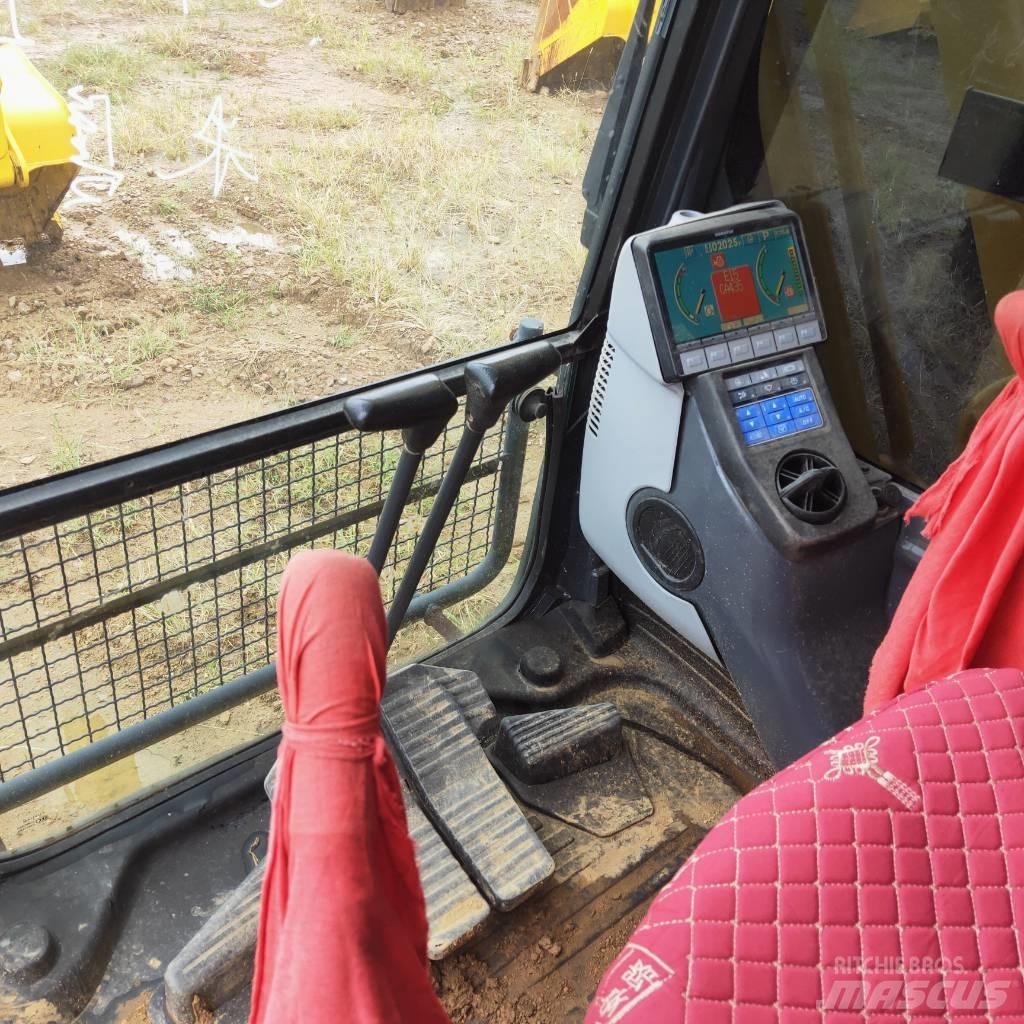 Komatsu PC200-8 Bagri goseničarji