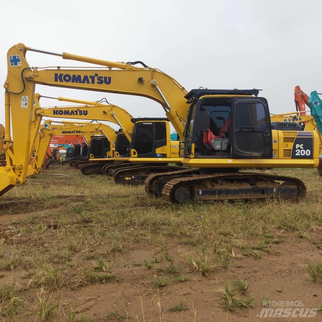 Komatsu PC200-8 Bagri goseničarji