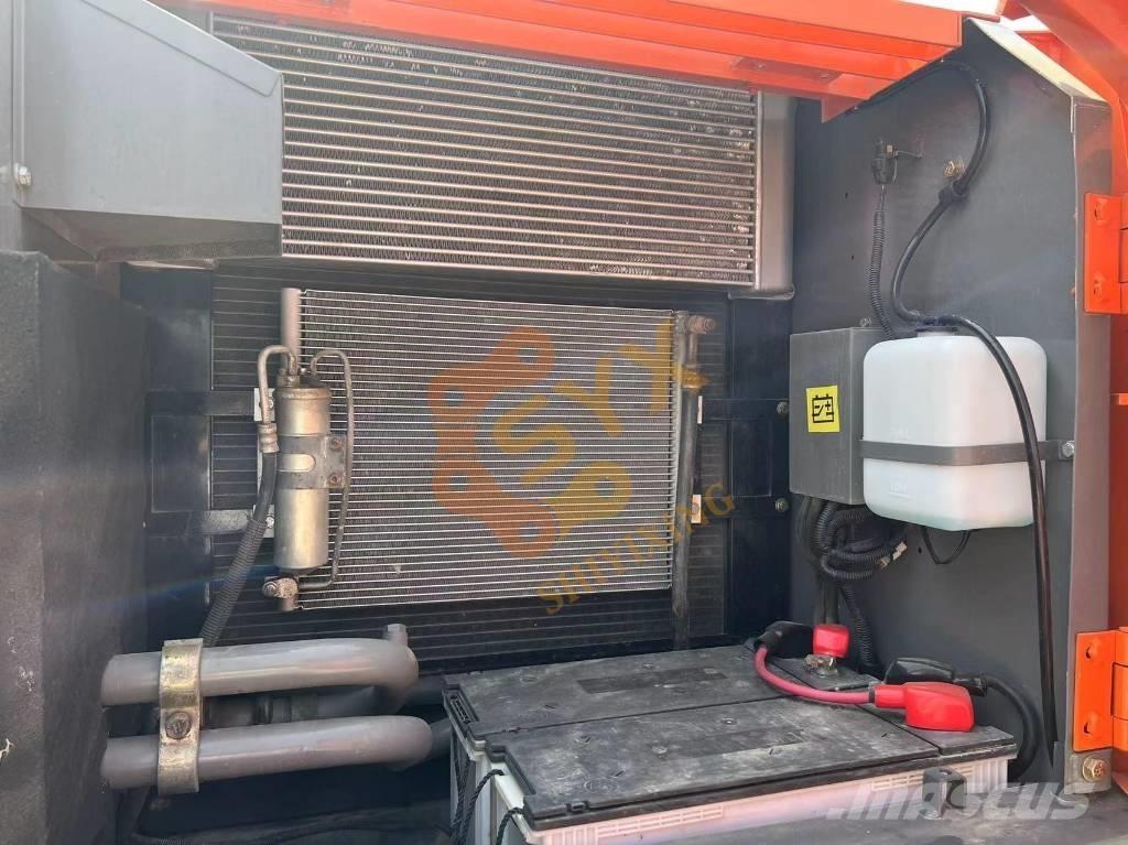 Hitachi ZX 200-3 G Bagri goseničarji