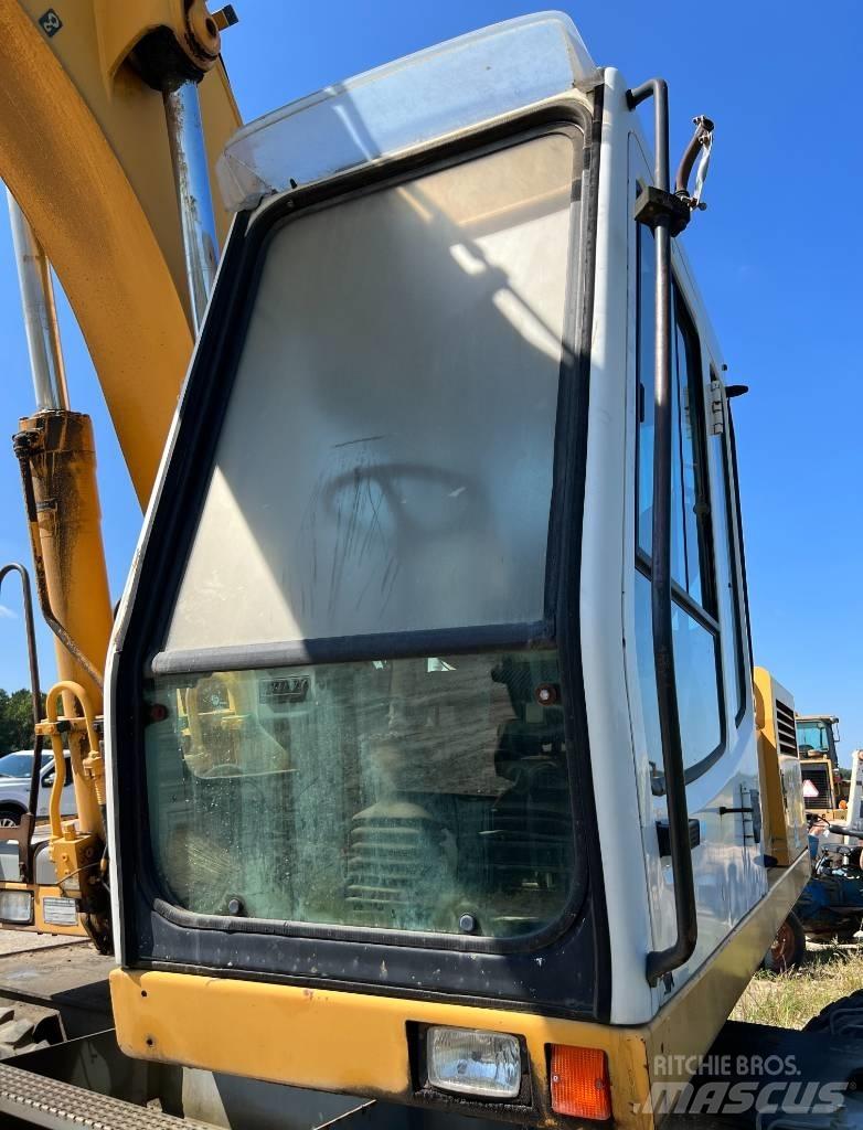 Liebherr A 904 Bagri na kolesih