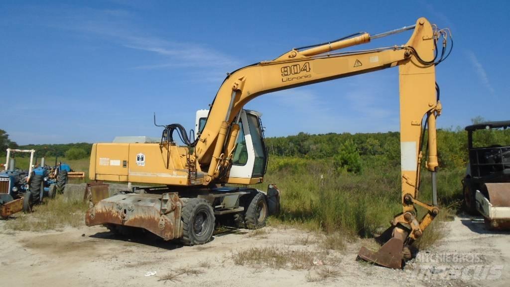 Liebherr A 904 Bagri na kolesih
