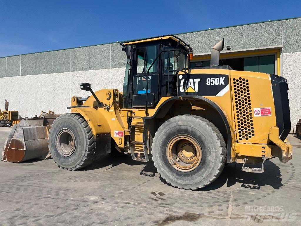 CAT 950K Kolesni nakladalci
