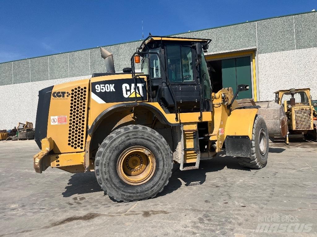 CAT 950K Kolesni nakladalci