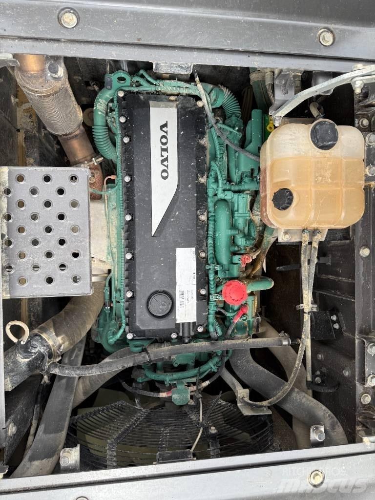 Volvo EC 300 EL Bagri goseničarji