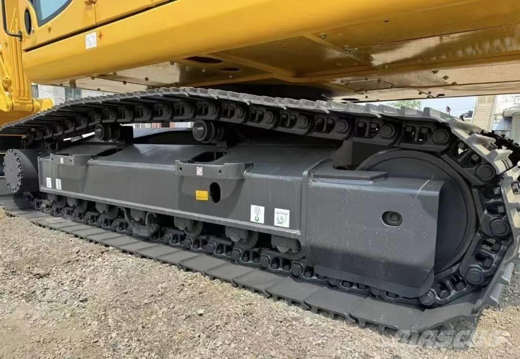 Komatsu PC 200-8 Bagri goseničarji