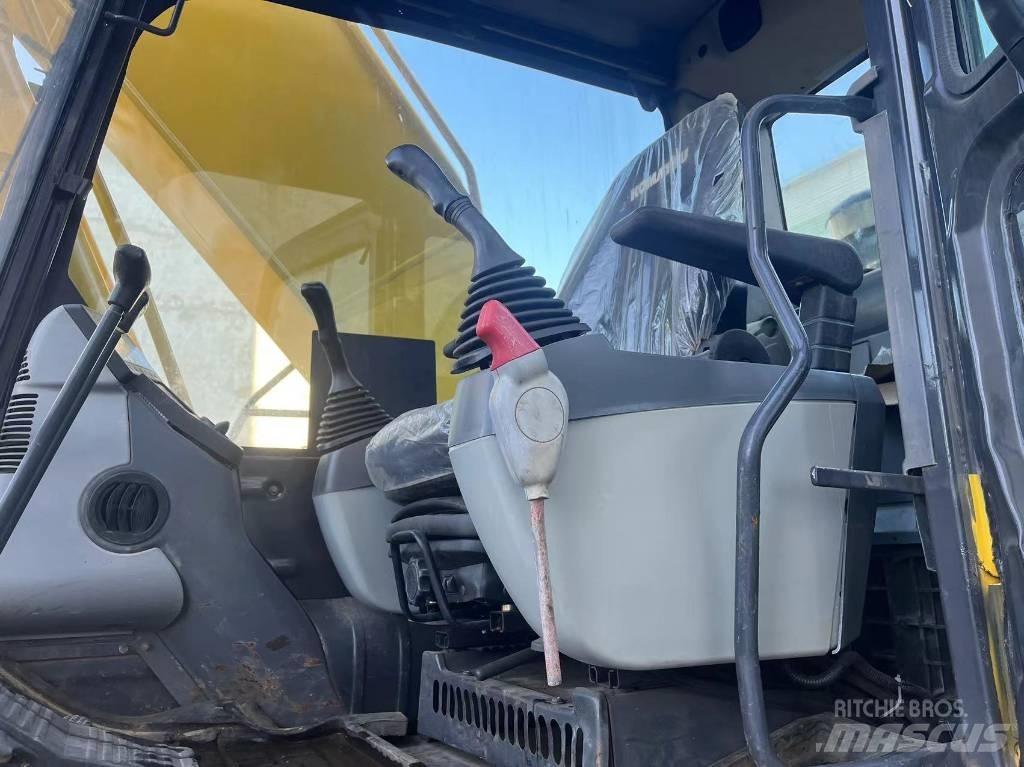 Komatsu pc220-8mo Bagri goseničarji