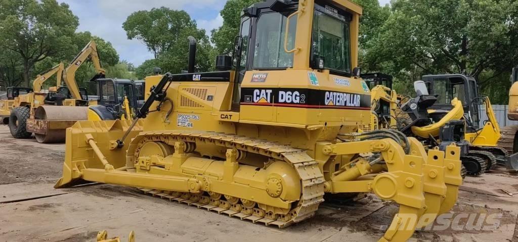 CAT D 6 G Buldožerji goseničarji