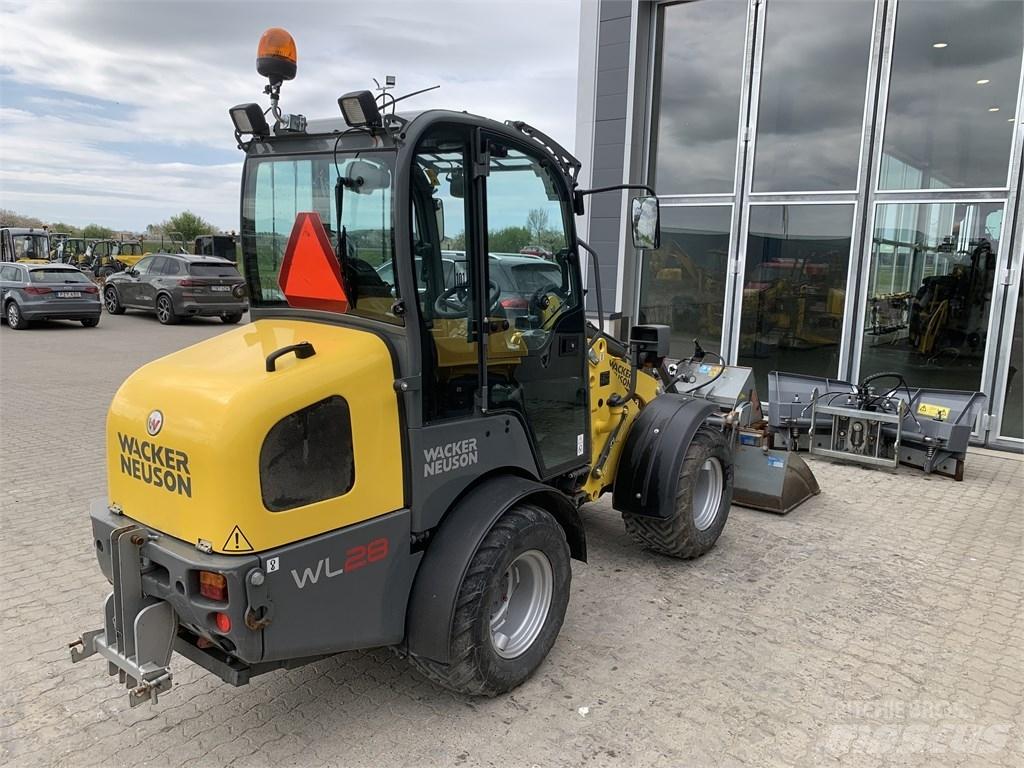Wacker Neuson WL 28 Kolesni nakladalci