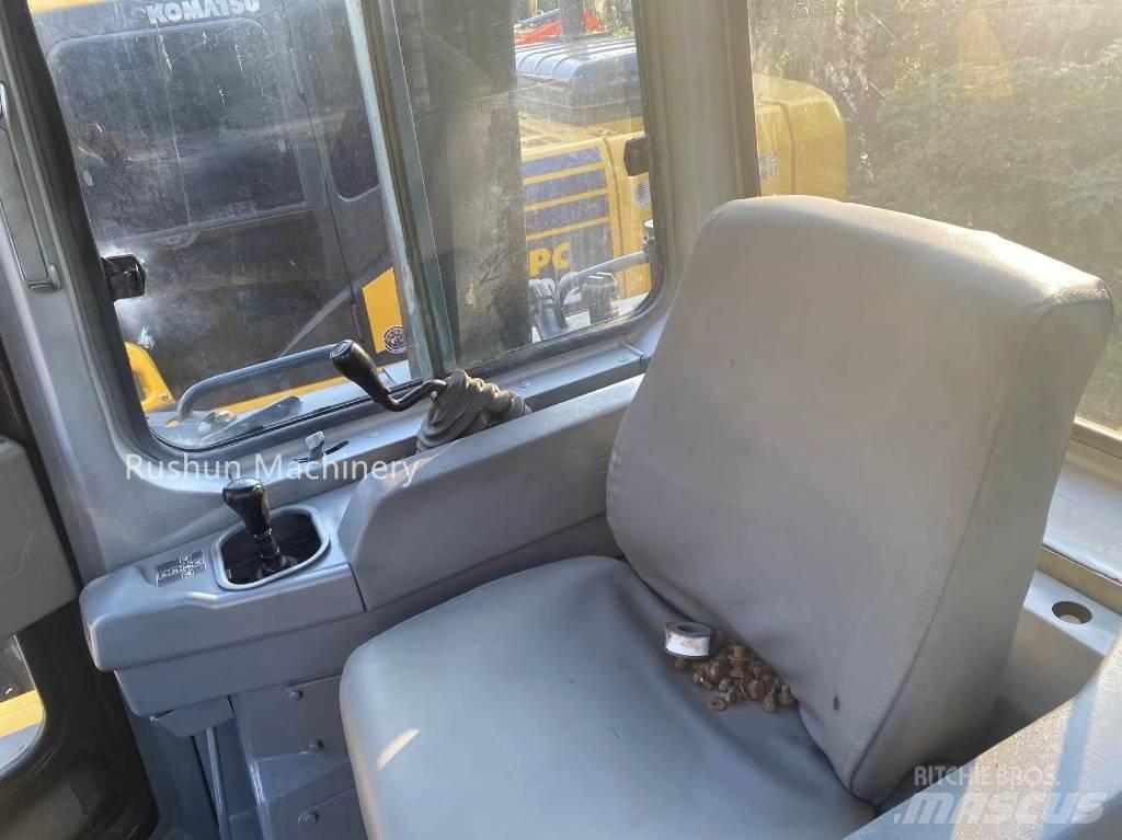 Komatsu D 155 Buldožerji goseničarji