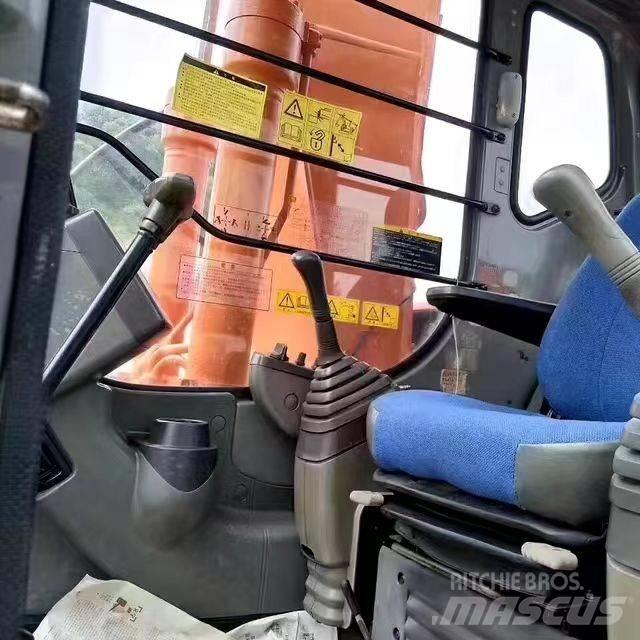 Hitachi EX 120 Bagri goseničarji