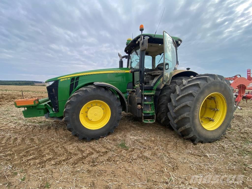 John Deere 8370 R Traktorji
