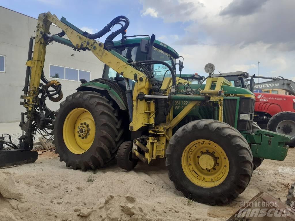 John Deere 7600 Traktorji