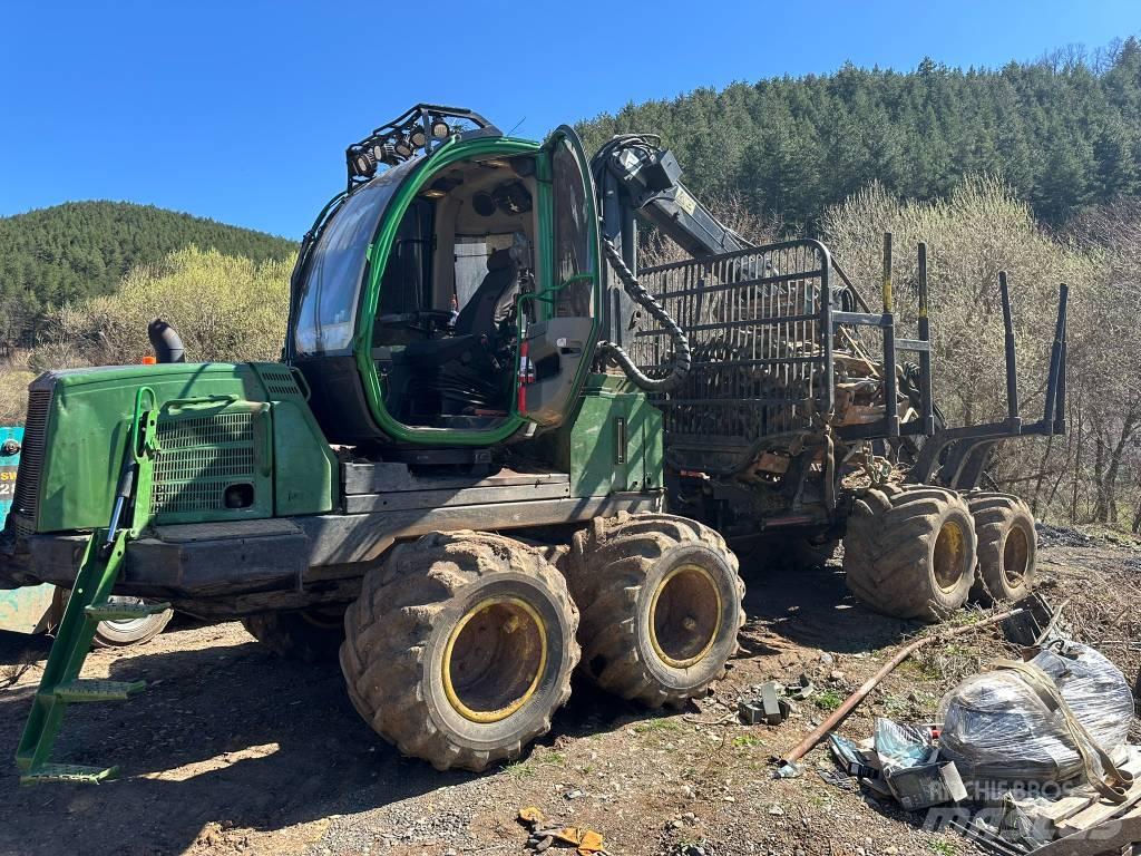 John Deere 810 E Forwarderji