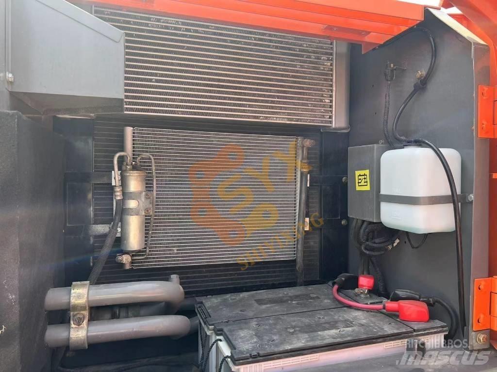 Hitachi ZX 210-3 G Bagri goseničarji