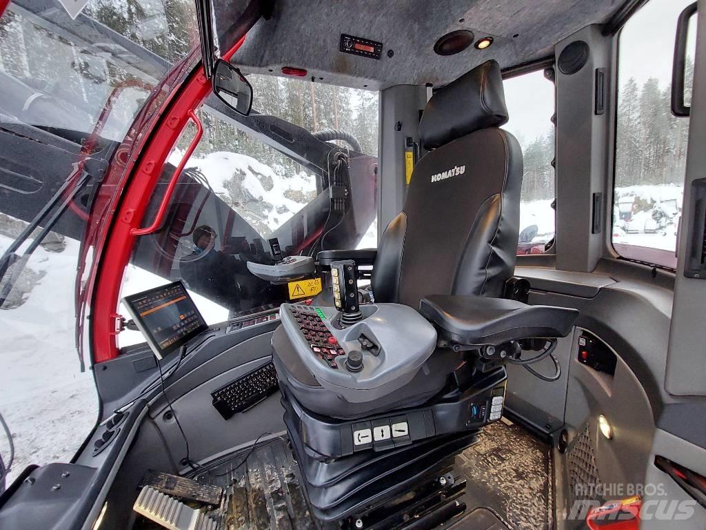 Komatsu 901XC Harvesterji
