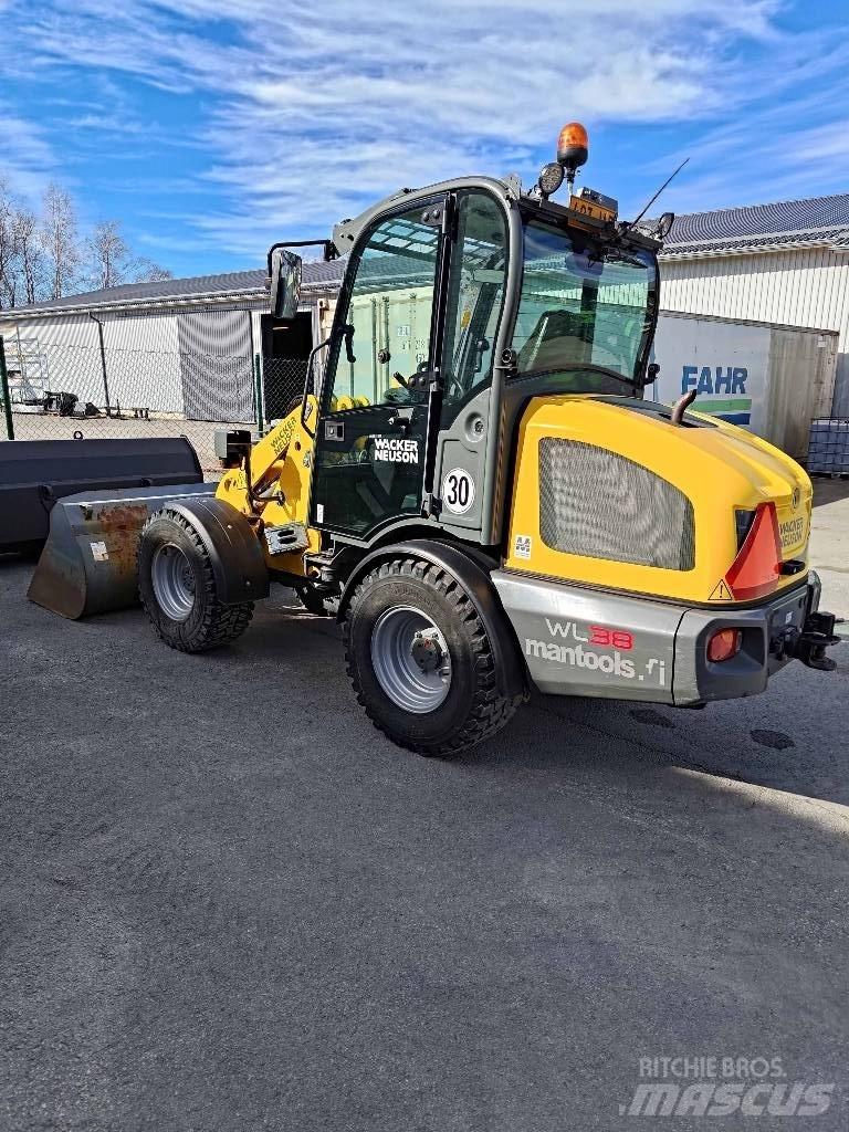 Wacker Neuson WL 38 Kolesni nakladalci