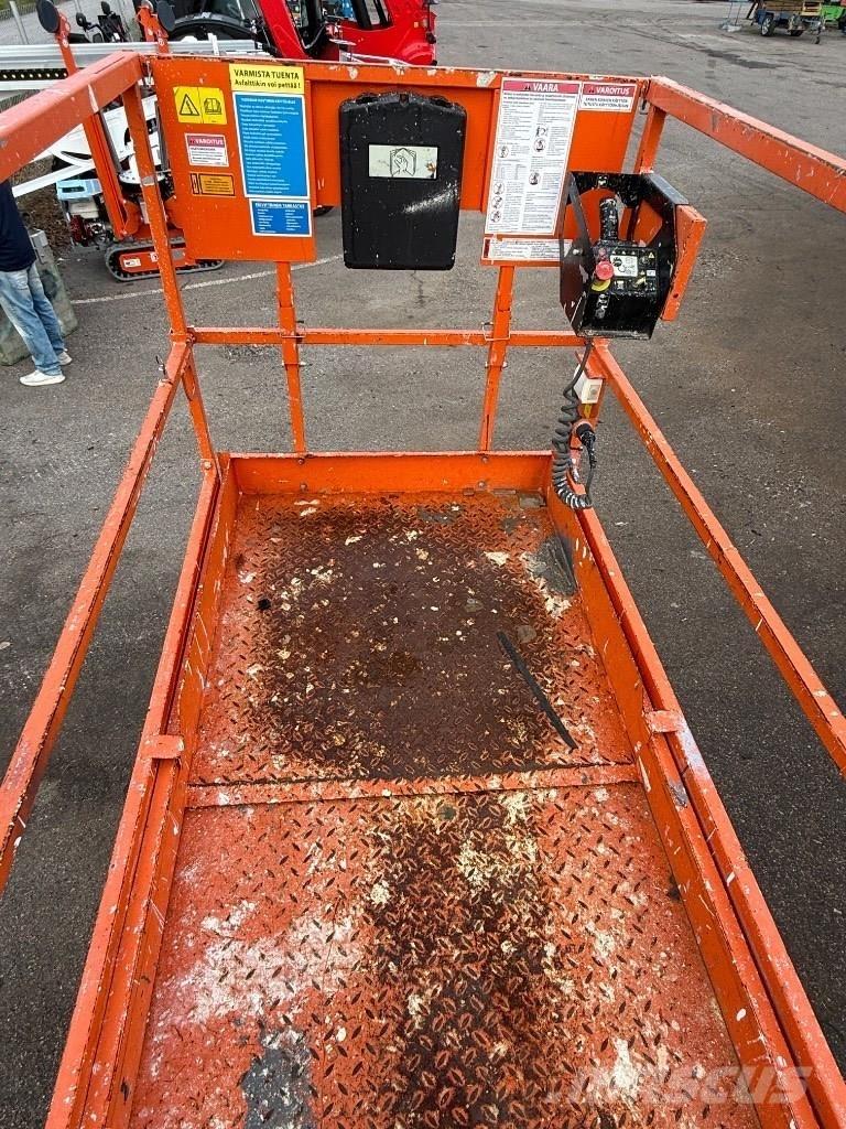 JLG 10 RS Škarjaste dvižne ploščadi