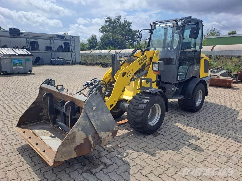 Wacker Neuson WL32 Kolesni nakladalci