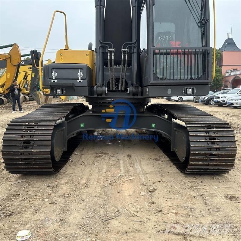 Volvo EC 240 Bagri goseničarji