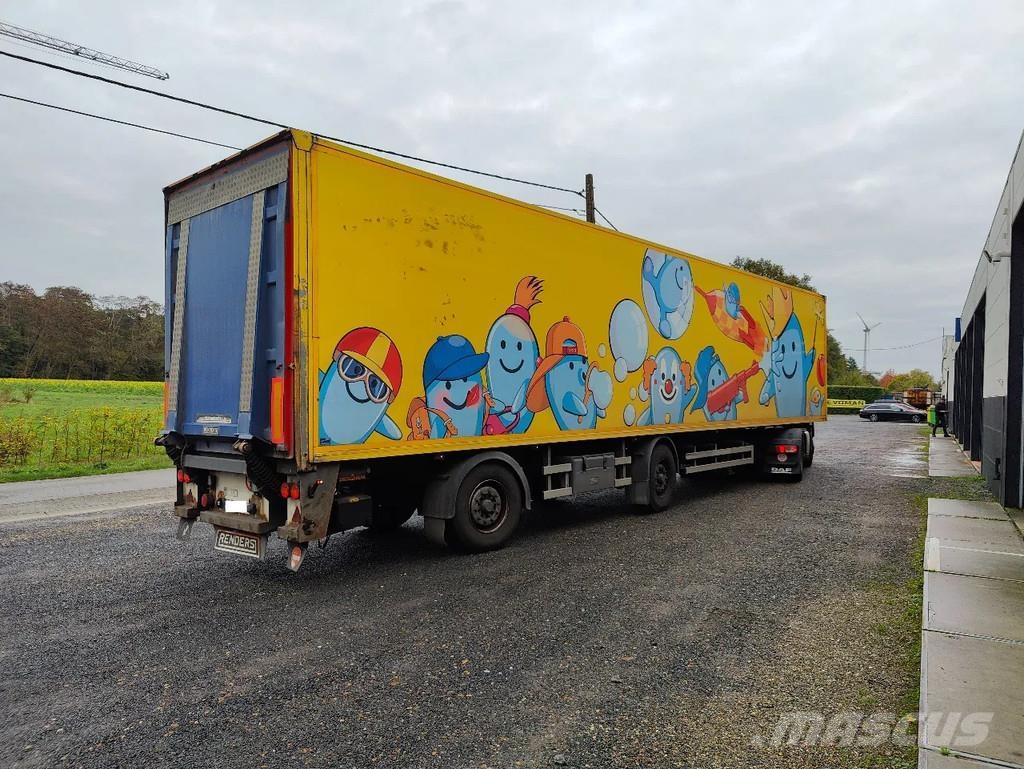 Renders X-Steering Polprikolice zabojniki