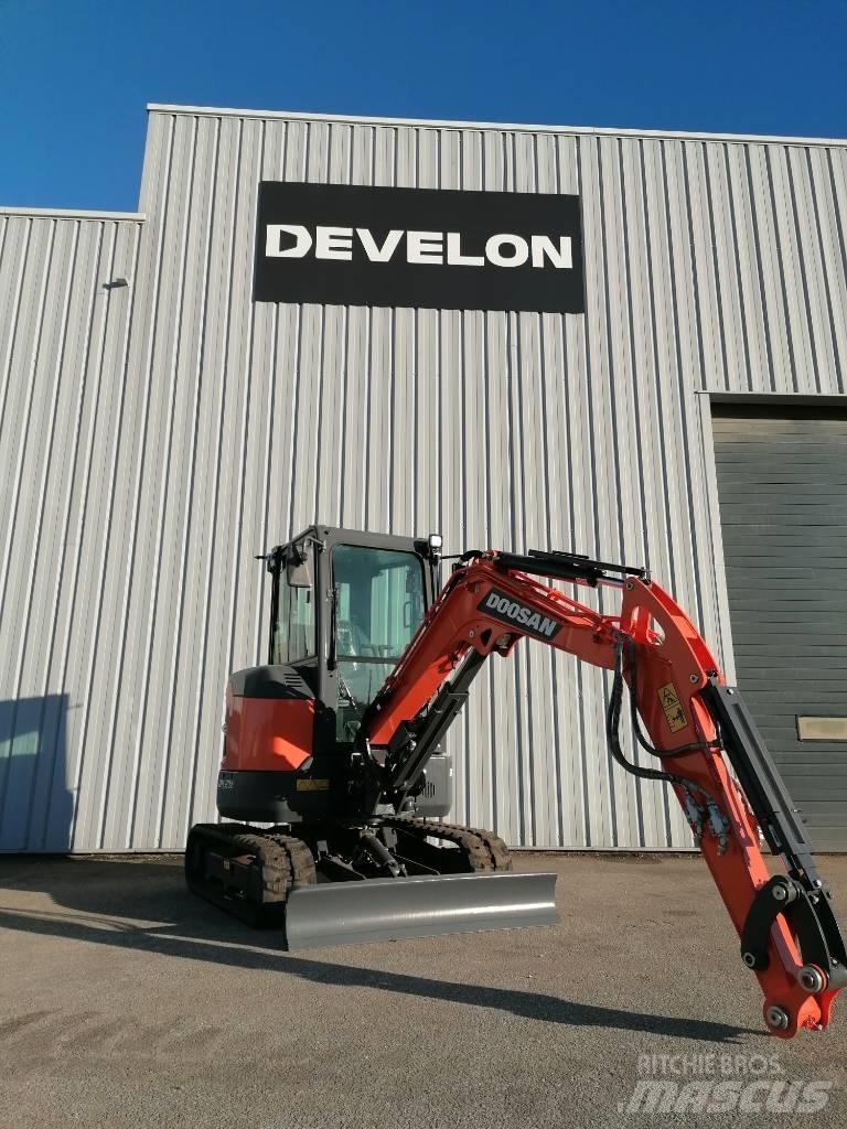Doosan DX 27 Z Mini bagri <7t