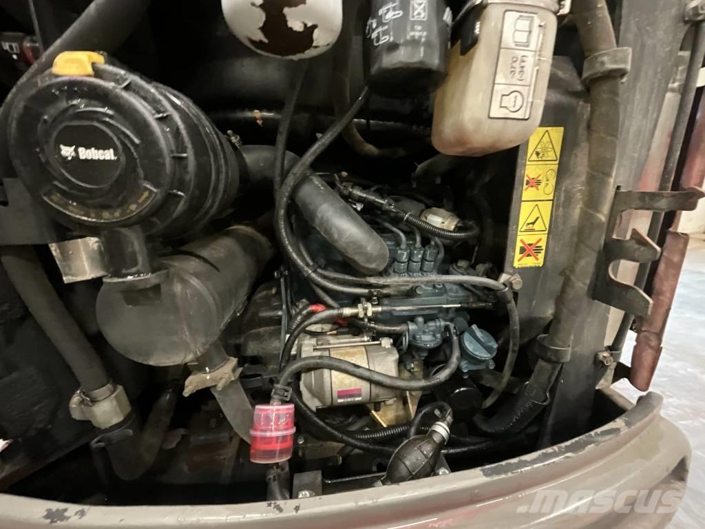 Bobcat E 17 Mini bagri <7t