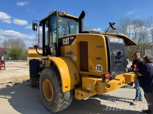 CAT 930 H Kolesni nakladalci