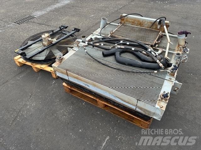 Doosan DL 450-5 Radiatorji